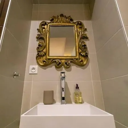 Le Hardi アパート ディジョン